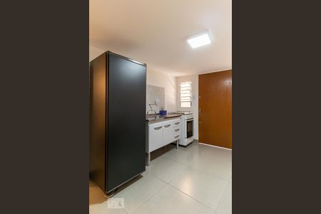 Cozinha de kitnet/studio à venda com 1 quarto, 24m² em Paraíso, São Paulo