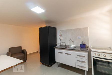 Sala e cozinha de kitnet/studio à venda com 1 quarto, 24m² em Paraíso, São Paulo