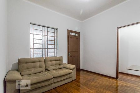 Sala de casa para alugar com 2 quartos, 90m² em Vila Industrial, Mogi das Cruzes