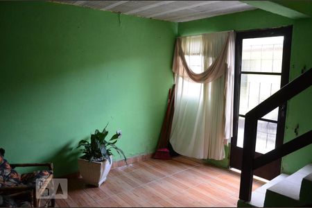 Sala de casa para alugar com 3 quartos, 200m² em Mathias Velho, Canoas