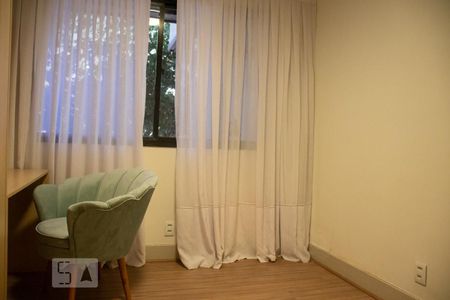 Sala de apartamento para alugar com 2 quartos, 98m² em Barra da Tijuca, Rio de Janeiro