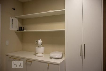 Cozinha de apartamento para alugar com 2 quartos, 98m² em Barra da Tijuca, Rio de Janeiro