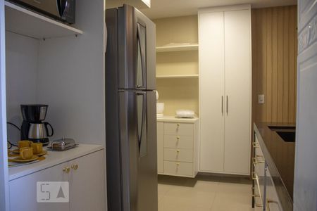 Cozinha de apartamento à venda com 2 quartos, 98m² em Barra da Tijuca, Rio de Janeiro
