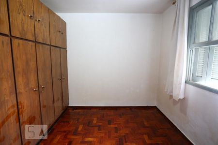 Quarto 1 de casa para alugar com 3 quartos, 80m² em Vila Butantã, São Paulo