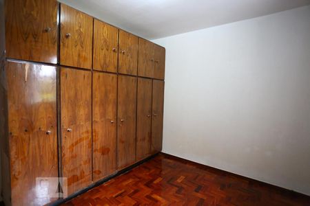 Quarto 1 de casa para alugar com 3 quartos, 80m² em Vila Butantã, São Paulo