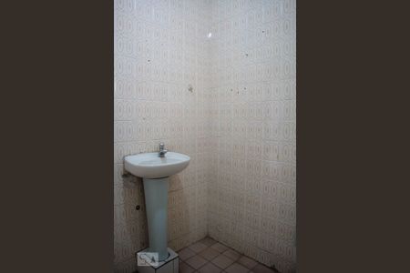 Casa para alugar com 100m², 2 quartos e sem vaga Casa para alugar com 100m², 2 quartos e sem vagaBanheiro