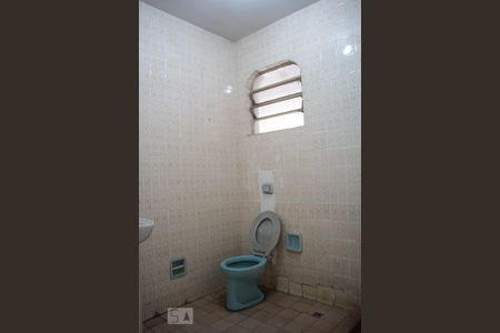 Casa para alugar com 100m², 2 quartos e sem vaga Casa para alugar com 100m², 2 quartos e sem vagaBanheiro