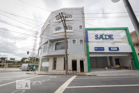 Casa para alugar com 100m², 2 quartos e sem vaga Casa para alugar com 100m², 2 quartos e sem vagaFachada
