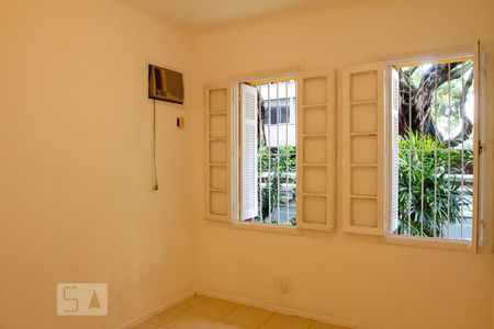 Quarto 1 de apartamento para alugar com 2 quartos, 58m² em Ipanema, Rio de Janeiro