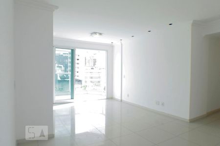 Sala de apartamento à venda com 3 quartos, 106m² em Icaraí, Niterói