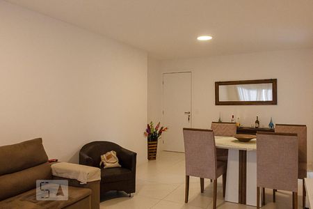 Sala de apartamento à venda com 3 quartos, 110m² em Recreio dos Bandeirantes, Rio de Janeiro