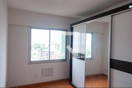 Quarto 1 de apartamento para alugar com 2 quartos, 60m² em Taquara, Rio de Janeiro