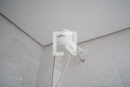 Banheiro de apartamento à venda com 2 quartos, 40m² em Jardim Triana, São Paulo