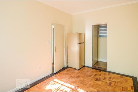 Quarto 1 de apartamento para alugar com 2 quartos, 49m² em Cidade Baixa, Porto Alegre