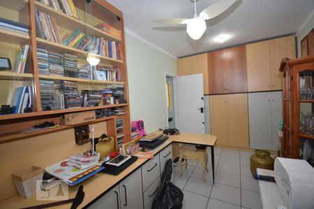 Quarto do 1º Andar de casa para alugar com 3 quartos, 200m² em Quintino Bocaiuva, Rio de Janeiro