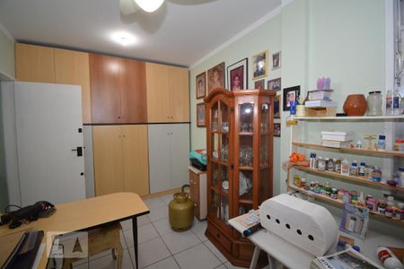 Quarto do 1º Andar de casa para alugar com 3 quartos, 200m² em Quintino Bocaiuva, Rio de Janeiro