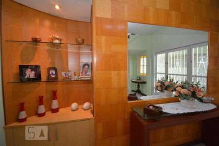 Hall de Entrada de casa para alugar com 3 quartos, 200m² em Quintino Bocaiuva, Rio de Janeiro