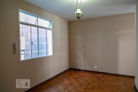 Sala de apartamento para alugar com 3 quartos, 99m² em Sion, Belo Horizonte