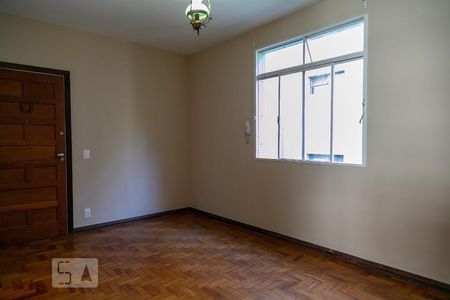 Sala de apartamento para alugar com 3 quartos, 99m² em Sion, Belo Horizonte