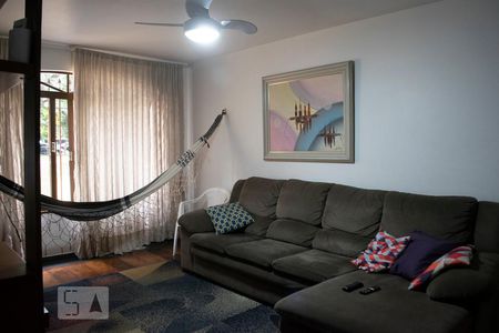 SALA de casa para alugar com 3 quartos, 200m² em City América, São Paulo