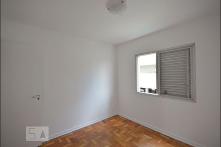 Quarto 1 de apartamento para alugar com 3 quartos, 86m² em Vila Firmiano Pinto, São Paulo