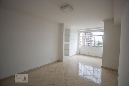 Sala de apartamento para alugar com 2 quartos, 65m² em Olaria, Rio de Janeiro