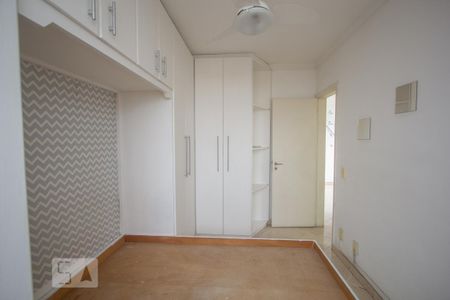 Quarto 1 de apartamento para alugar com 2 quartos, 65m² em Olaria, Rio de Janeiro