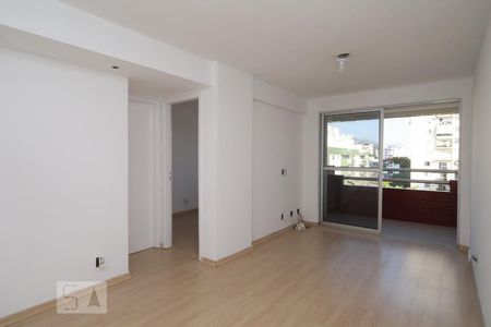 Sala de apartamento à venda com 2 quartos, 60m² em Tanque, Rio de Janeiro