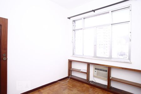 Quarto  de apartamento à venda com 1 quarto, 55m² em Maracanã, Rio de Janeiro