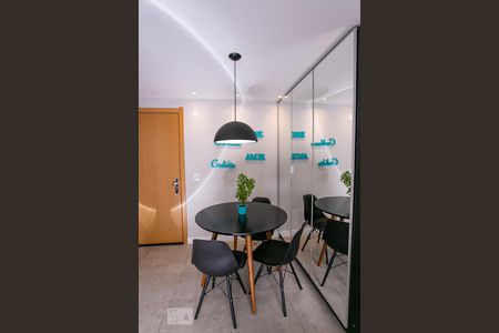 Detalhe de apartamento à venda com 2 quartos, 60m² em Teresópolis, Porto Alegre