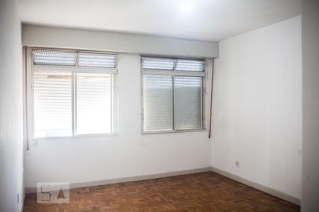 Apartamento à venda com 45m², 1 quarto e sem vagaSala/Quarto