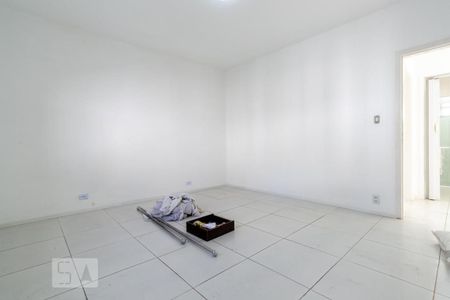 Quarto 1 de casa para alugar com 2 quartos, 55m² em Chácara Inglesa, São Paulo