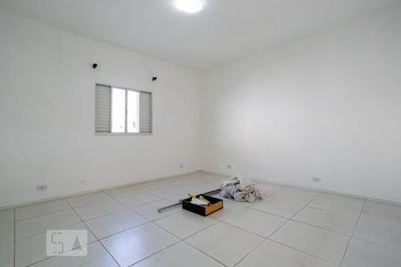 Quarto 1 de casa para alugar com 2 quartos, 55m² em Chácara Inglesa, São Paulo