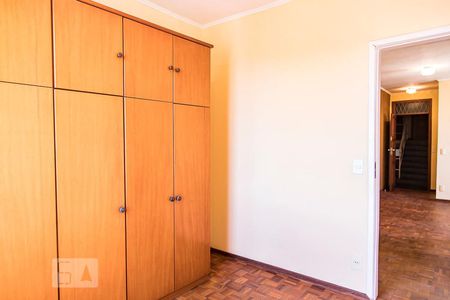 Quarto 1 de apartamento para alugar com 2 quartos, 57m² em Carlos Prates, Belo Horizonte