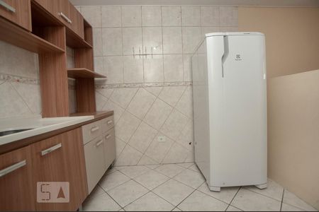 Cozinha de kitnet/studio para alugar com 1 quarto, 30m² em Santa Cândida, Curitiba