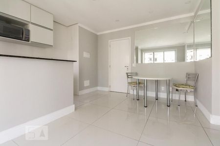 Sala  de apartamento para alugar com 1 quarto, 40m² em Vila Regente Feijó, São Paulo