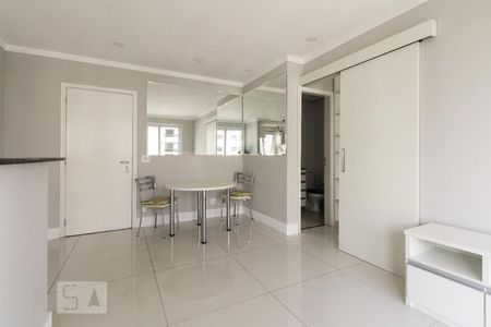 Sala  de apartamento para alugar com 1 quarto, 40m² em Vila Regente Feijó, São Paulo
