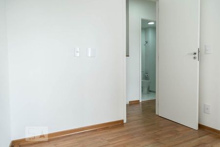 Quarto 1 de apartamento para alugar com 2 quartos, 40m² em Paraíso do Morumbi, São Paulo