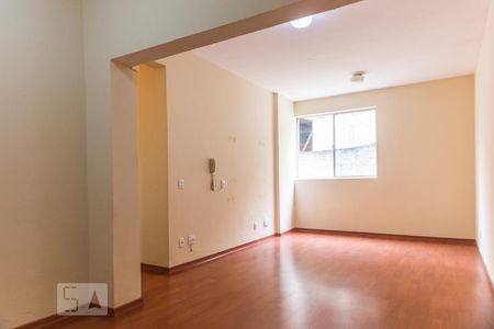 Sala de apartamento para alugar com 2 quartos, 70m² em Coração de Jesus, Belo Horizonte