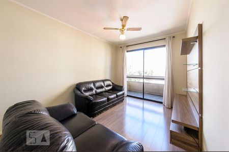 Sala de apartamento para alugar com 1 quarto, 65m² em Vila Itapura, Campinas