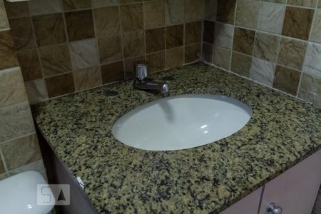 Apartamento à venda com 65m², 2 quartos e 1 vaga Apartamento à venda com 65m², 2 quartos e 1 vagaBanheiro