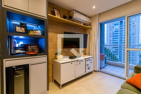 Sala de apartamento para alugar com 3 quartos, 86m² em Vila Gumercindo, São Paulo