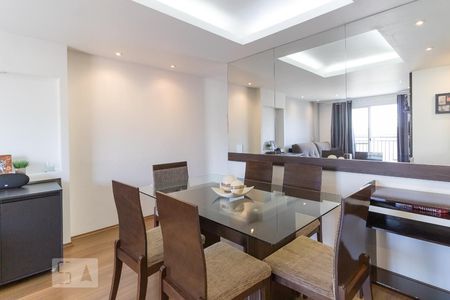 Sala de apartamento à venda com 3 quartos, 76m² em Vila Moinho Velho, São Paulo