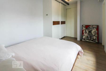 Suíte  de apartamento para alugar com 1 quarto, 47m² em Itaim Bibi, São Paulo