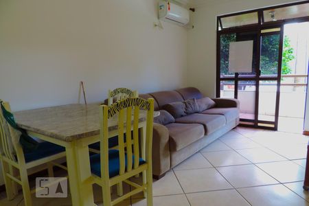 Sala de apartamento para alugar com 2 quartos, 71m² em Lagoa da Conceição, Florianópolis