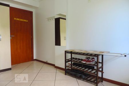 Quarto 1 de apartamento para alugar com 2 quartos, 71m² em Lagoa da Conceição, Florianópolis