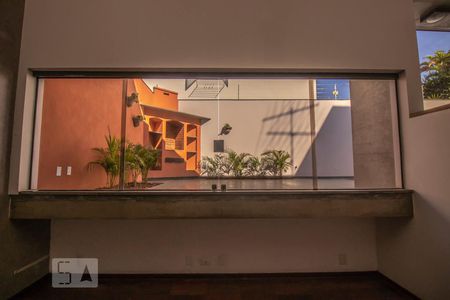 Vista de casa para alugar com 4 quartos, 650m² em Planalto Paulista, São Paulo