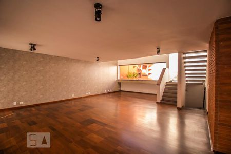 Sala de casa para alugar com 4 quartos, 650m² em Planalto Paulista, São Paulo
