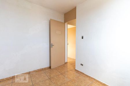 Quarto 2 de apartamento para alugar com 2 quartos, 60m² em Vila Sílvia, São Paulo