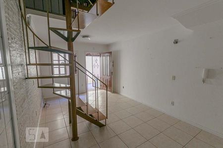 Sala de casa à venda com 2 quartos, 100m² em Camaquã, Porto Alegre